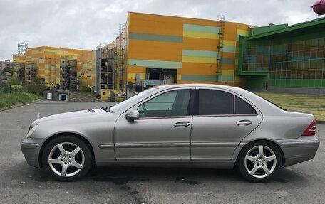 Mercedes-Benz C-Класс, 2003 год, 550 000 рублей, 3 фотография