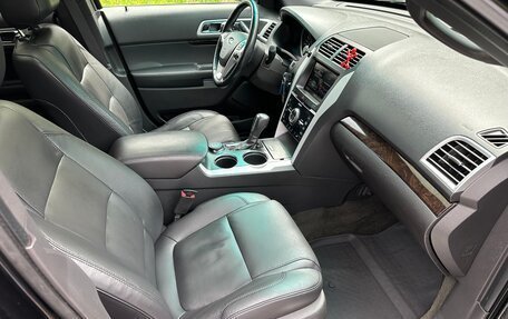 Ford Explorer VI, 2013 год, 2 250 000 рублей, 29 фотография