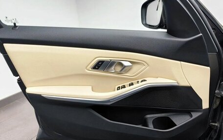 BMW 3 серия, 2020 год, 2 950 000 рублей, 17 фотография
