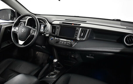 Toyota RAV4, 2018 год, 2 959 000 рублей, 9 фотография