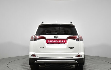 Toyota RAV4, 2018 год, 2 959 000 рублей, 6 фотография