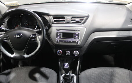 KIA Rio III рестайлинг, 2017 год, 892 000 рублей, 9 фотография
