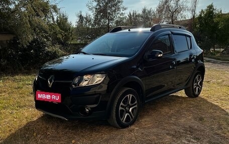 Renault Sandero II рестайлинг, 2018 год, 1 200 000 рублей, 2 фотография