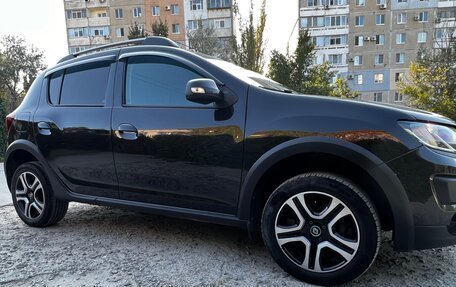 Renault Sandero II рестайлинг, 2018 год, 1 200 000 рублей, 24 фотография