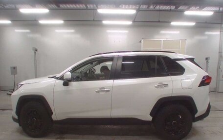 Toyota RAV4, 2021 год, 2 500 000 рублей, 4 фотография