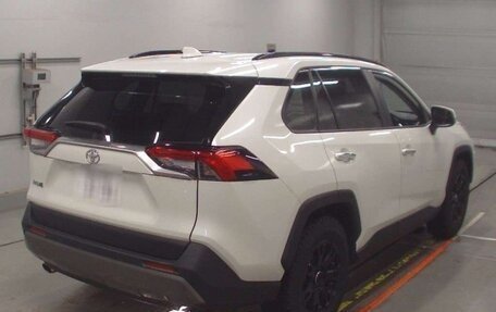 Toyota RAV4, 2021 год, 2 500 000 рублей, 2 фотография