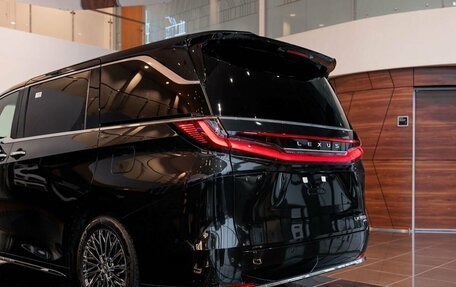 Lexus LM, 2024 год, 16 900 000 рублей, 10 фотография