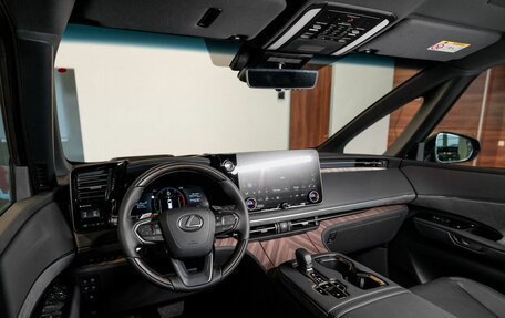 Lexus LM, 2024 год, 16 900 000 рублей, 12 фотография