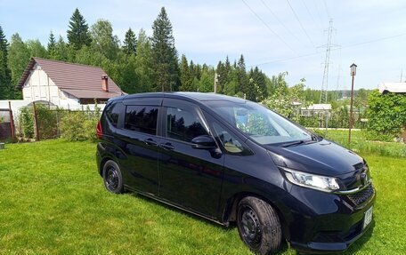 Honda Freed II, 2020 год, 2 200 000 рублей, 6 фотография
