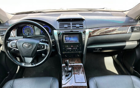 Toyota Camry, 2015 год, 1 620 000 рублей, 6 фотография