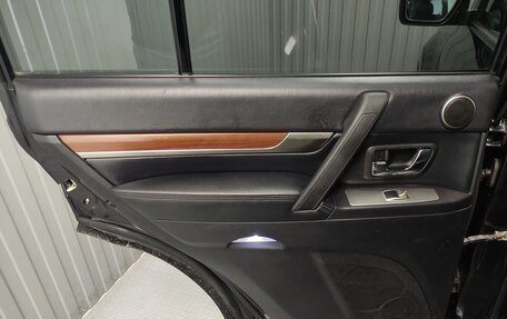 Mitsubishi Pajero IV, 2006 год, 1 149 000 рублей, 15 фотография