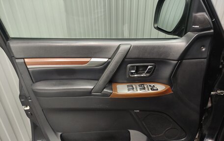Mitsubishi Pajero IV, 2006 год, 1 149 000 рублей, 14 фотография