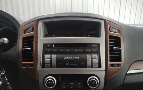 Mitsubishi Pajero IV, 2006 год, 1 149 000 рублей, 12 фотография