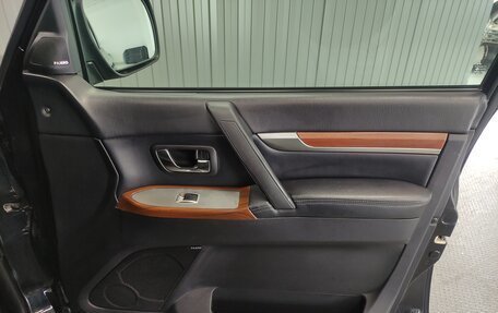Mitsubishi Pajero IV, 2006 год, 1 149 000 рублей, 16 фотография