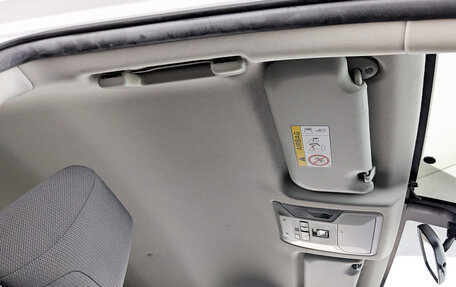 Toyota RAV4, 2020 год, 3 120 000 рублей, 22 фотография