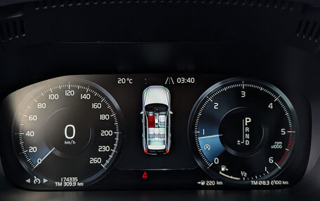 Volvo XC60 II, 2018 год, 2 700 000 рублей, 16 фотография