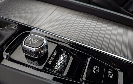 Volvo XC60 II, 2018 год, 2 700 000 рублей, 25 фотография