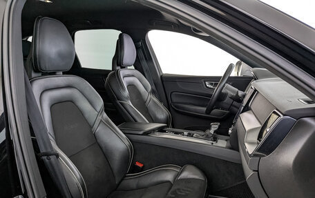 Volvo XC60 II, 2018 год, 2 700 000 рублей, 23 фотография