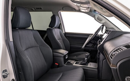 Toyota Land Cruiser Prado 150 рестайлинг 2, 2020 год, 5 100 000 рублей, 23 фотография