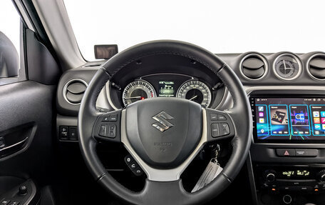 Suzuki Vitara II рестайлинг, 2022 год, 2 490 000 рублей, 21 фотография