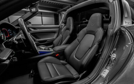 Porsche 911, 2021 год, 17 895 000 рублей, 22 фотография