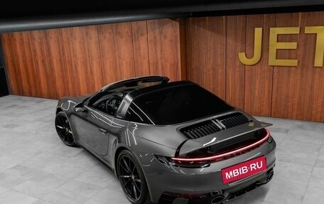 Porsche 911, 2021 год, 17 895 000 рублей, 14 фотография