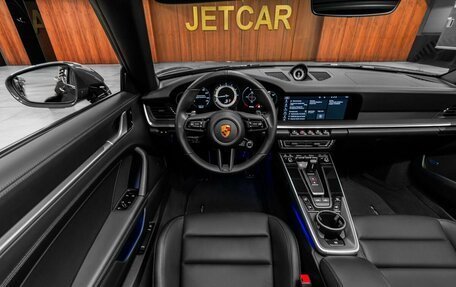 Porsche 911, 2021 год, 17 895 000 рублей, 25 фотография