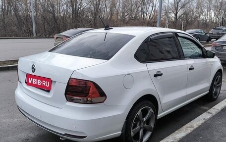 Volkswagen Polo VI (EU Market), 2018 год, 1 070 000 рублей, 2 фотография