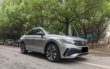 Volkswagen Tiguan II, 2022 год, 3 020 000 рублей, 4 фотография