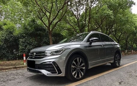 Volkswagen Tiguan II, 2022 год, 3 020 000 рублей, 5 фотография