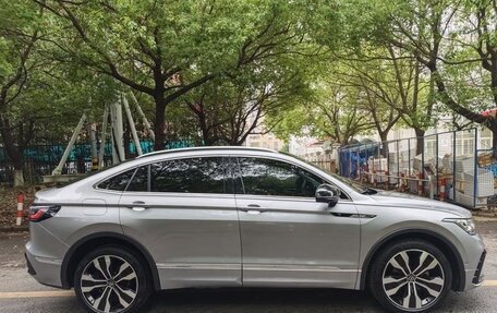 Volkswagen Tiguan II, 2022 год, 3 020 000 рублей, 9 фотография
