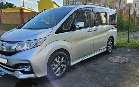 Honda Stepwgn IV, 2016 год, 2 300 000 рублей, 2 фотография