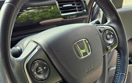 Honda Stepwgn IV, 2016 год, 2 300 000 рублей, 5 фотография