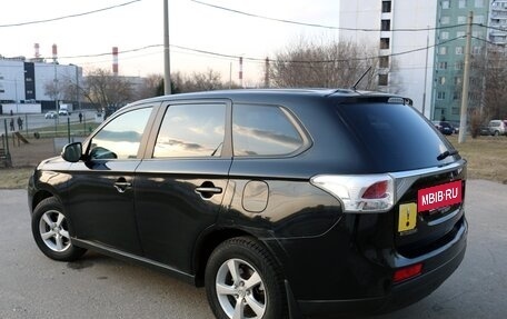 Mitsubishi Outlander III рестайлинг 3, 2012 год, 1 070 000 рублей, 5 фотография