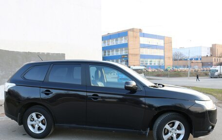 Mitsubishi Outlander III рестайлинг 3, 2012 год, 1 070 000 рублей, 7 фотография