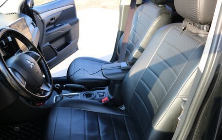 Mitsubishi Outlander III рестайлинг 3, 2012 год, 1 070 000 рублей, 9 фотография