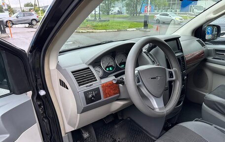 Chrysler Town & Country V рестайлинг, 2008 год, 1 150 000 рублей, 6 фотография