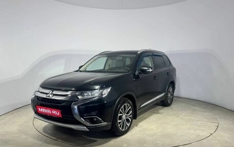 Mitsubishi Outlander III рестайлинг 3, 2016 год, 1 499 000 рублей, 1 фотография