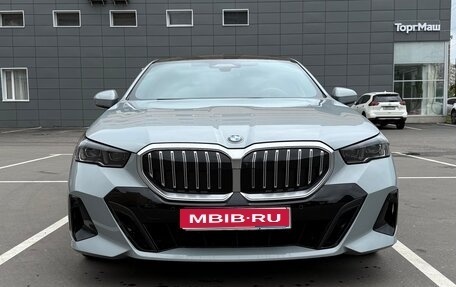 BMW 5 серия, 2024 год, 9 400 000 рублей, 1 фотография