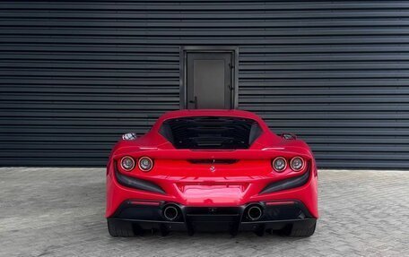 Ferrari F8, 2021 год, 32 200 000 рублей, 6 фотография