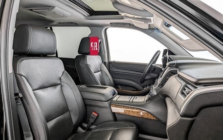 Chevrolet Tahoe IV, 2019 год, 5 500 000 рублей, 26 фотография