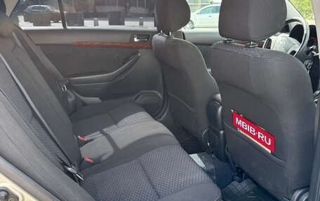Toyota Avensis III рестайлинг, 2006 год, 1 500 000 рублей, 22 фотография