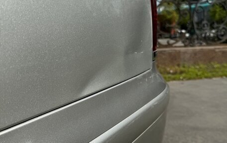 Toyota Avensis III рестайлинг, 2006 год, 1 500 000 рублей, 36 фотография