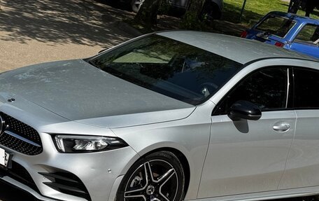 Mercedes-Benz A-Класс, 2019 год, 2 650 000 рублей, 12 фотография
