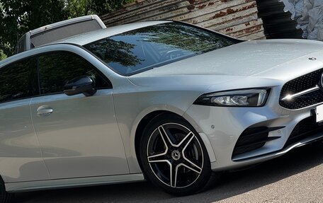 Mercedes-Benz A-Класс, 2019 год, 2 650 000 рублей, 17 фотография