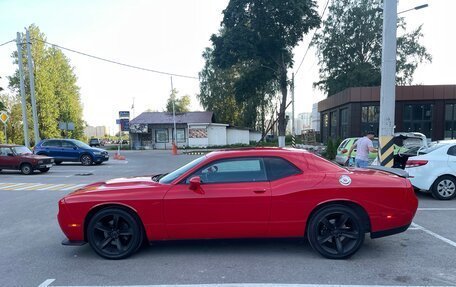 Dodge Challenger III рестайлинг 2, 2017 год, 3 350 000 рублей, 3 фотография