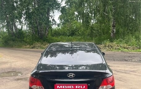 Hyundai Solaris II рестайлинг, 2013 год, 750 000 рублей, 7 фотография