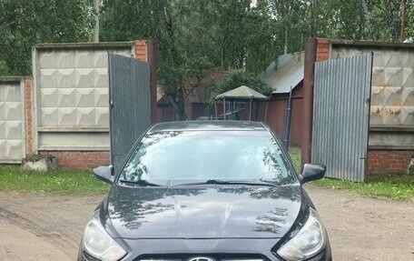 Hyundai Solaris II рестайлинг, 2013 год, 750 000 рублей, 3 фотография