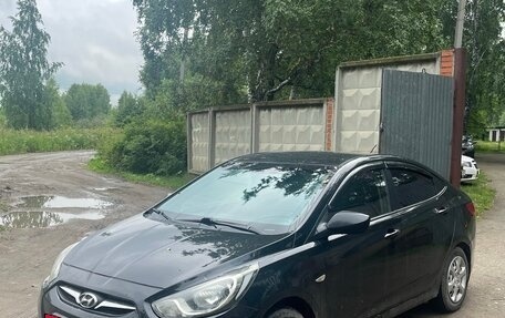 Hyundai Solaris II рестайлинг, 2013 год, 750 000 рублей, 2 фотография