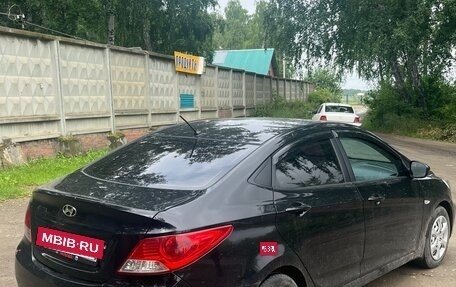 Hyundai Solaris II рестайлинг, 2013 год, 750 000 рублей, 6 фотография